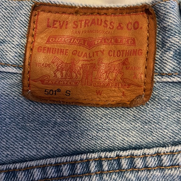 o Levi’s jeans - Picture 6 of 10